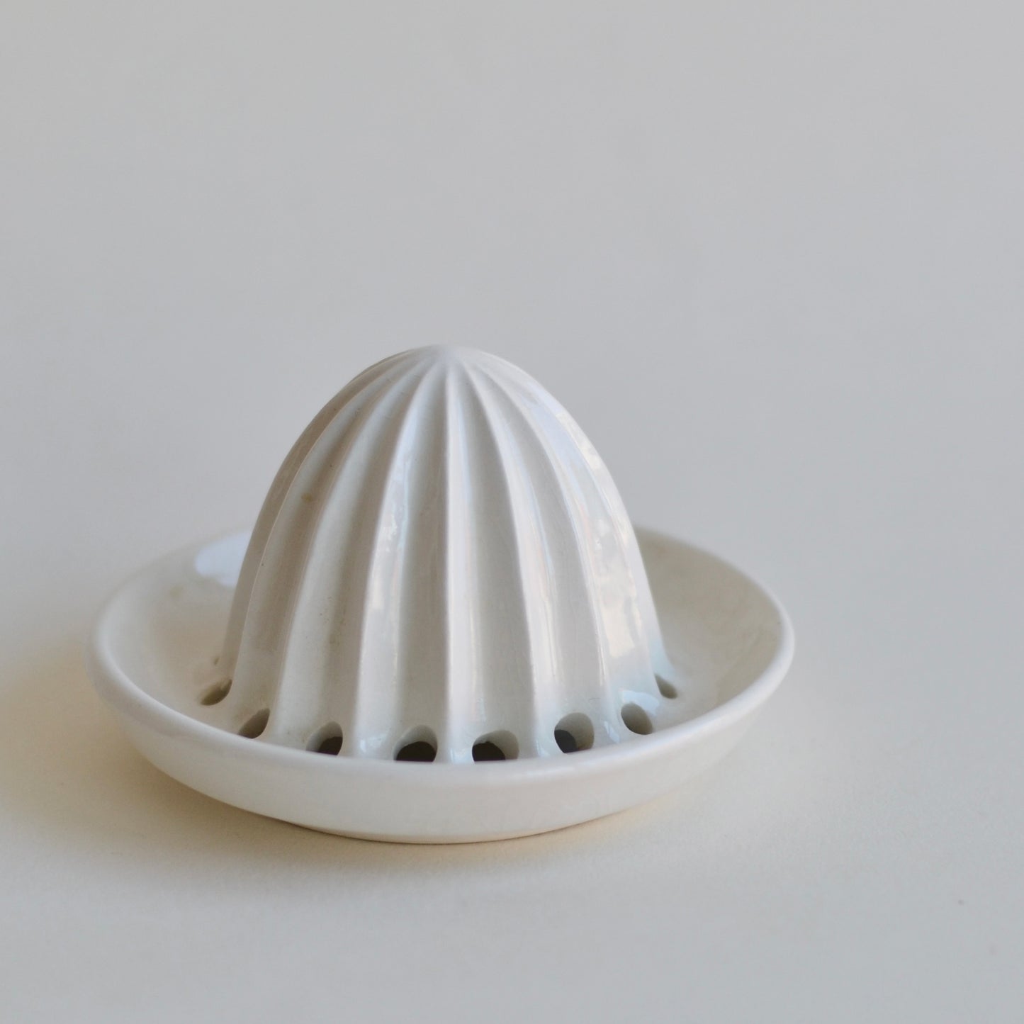 White Ceramic Citrus Juicer