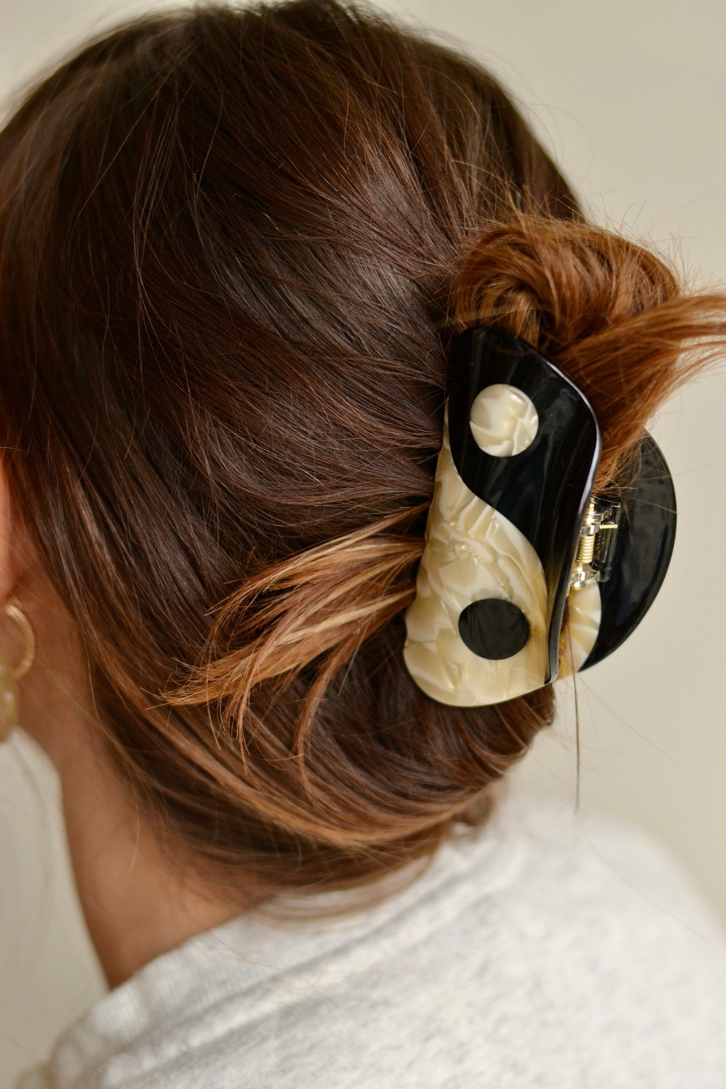 Yin Yang Claw Hair Clip, choose your color