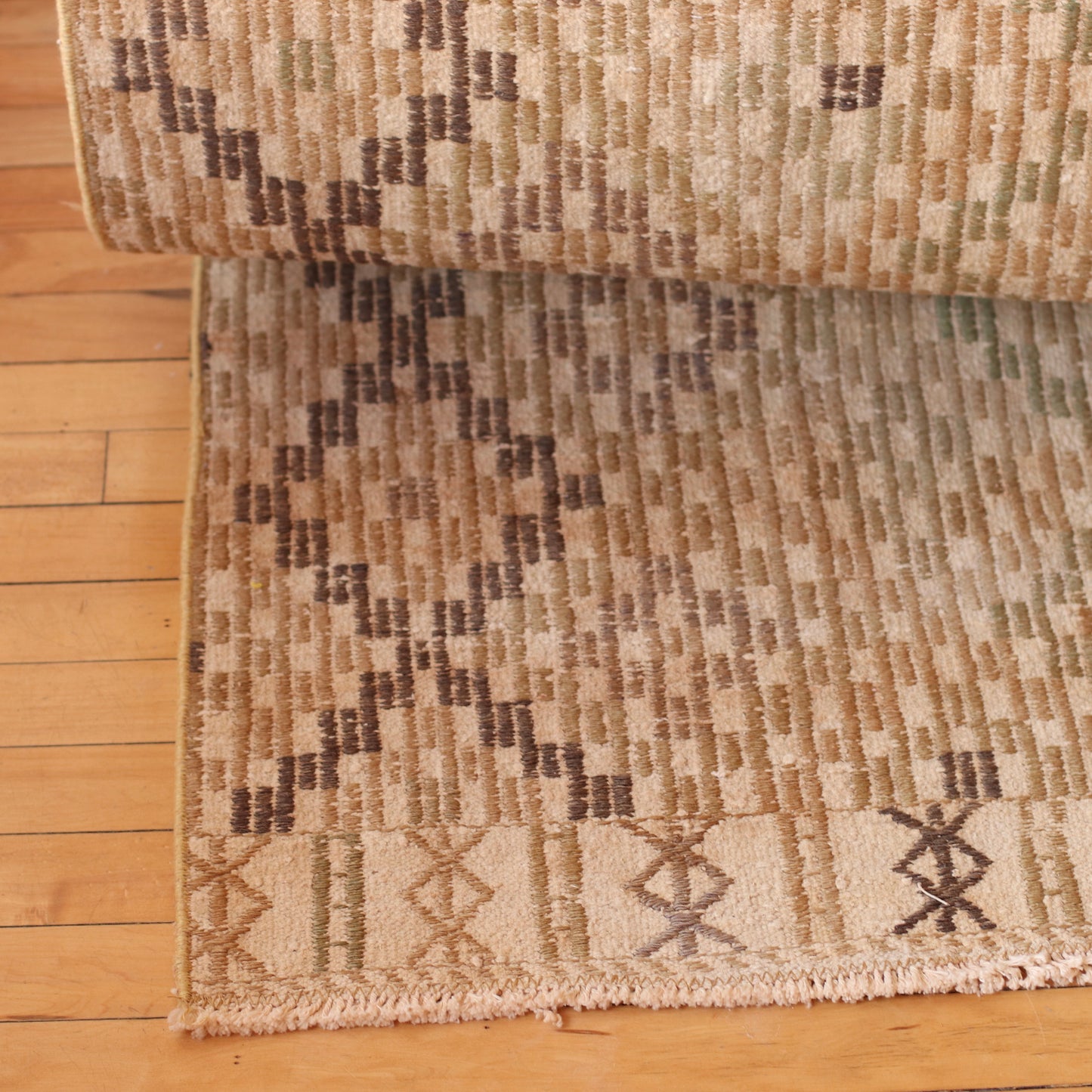 Turkish Runner Rug in Neutrals, RUG073