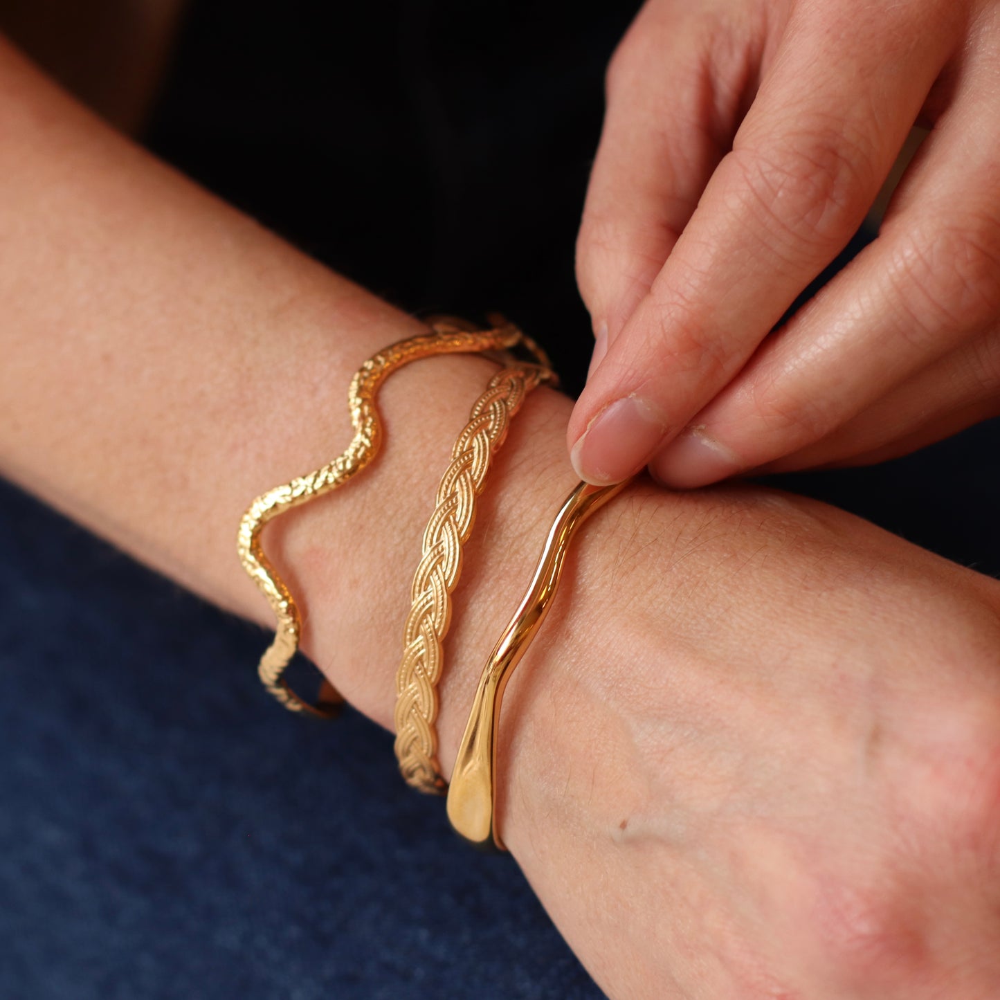 Bazou | Stainless Steel Wave Cuff Bracelet