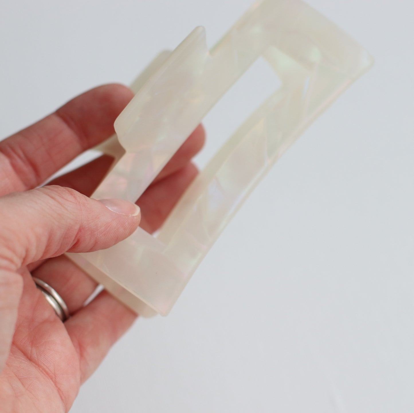 Anarchy | Large Clip in Matte Mother of Pearl
