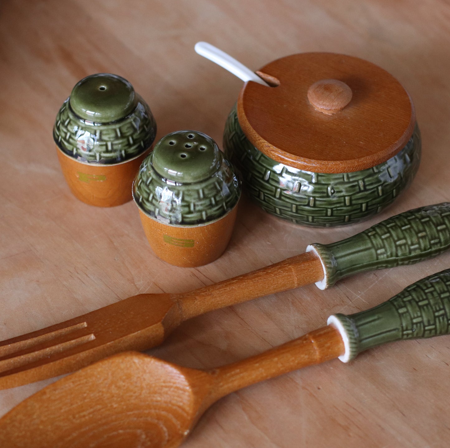 Vintage Japanese Green Porcelain and Wood Serving Set, 5 pieces