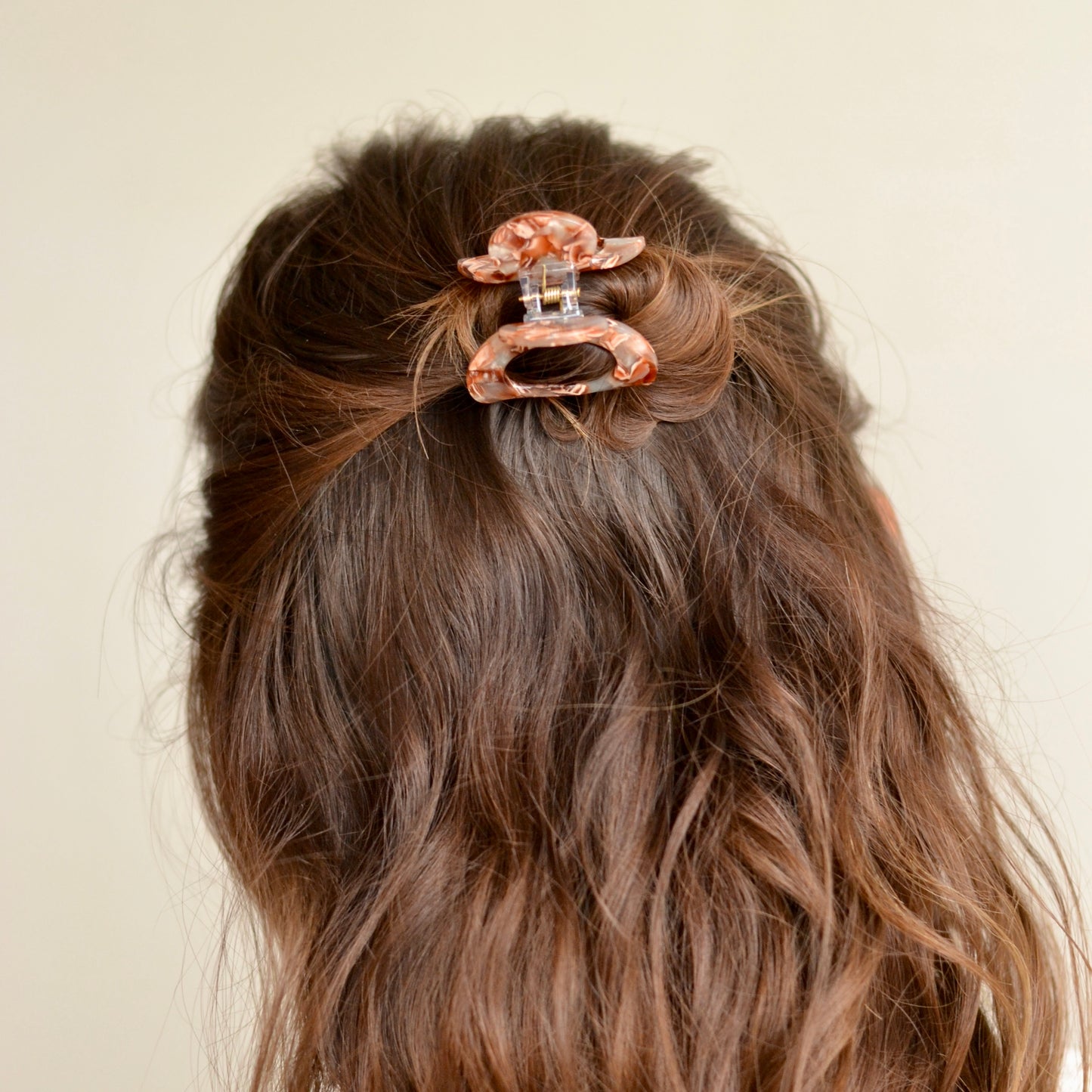 Oval Dainty Clip in Pink Marble