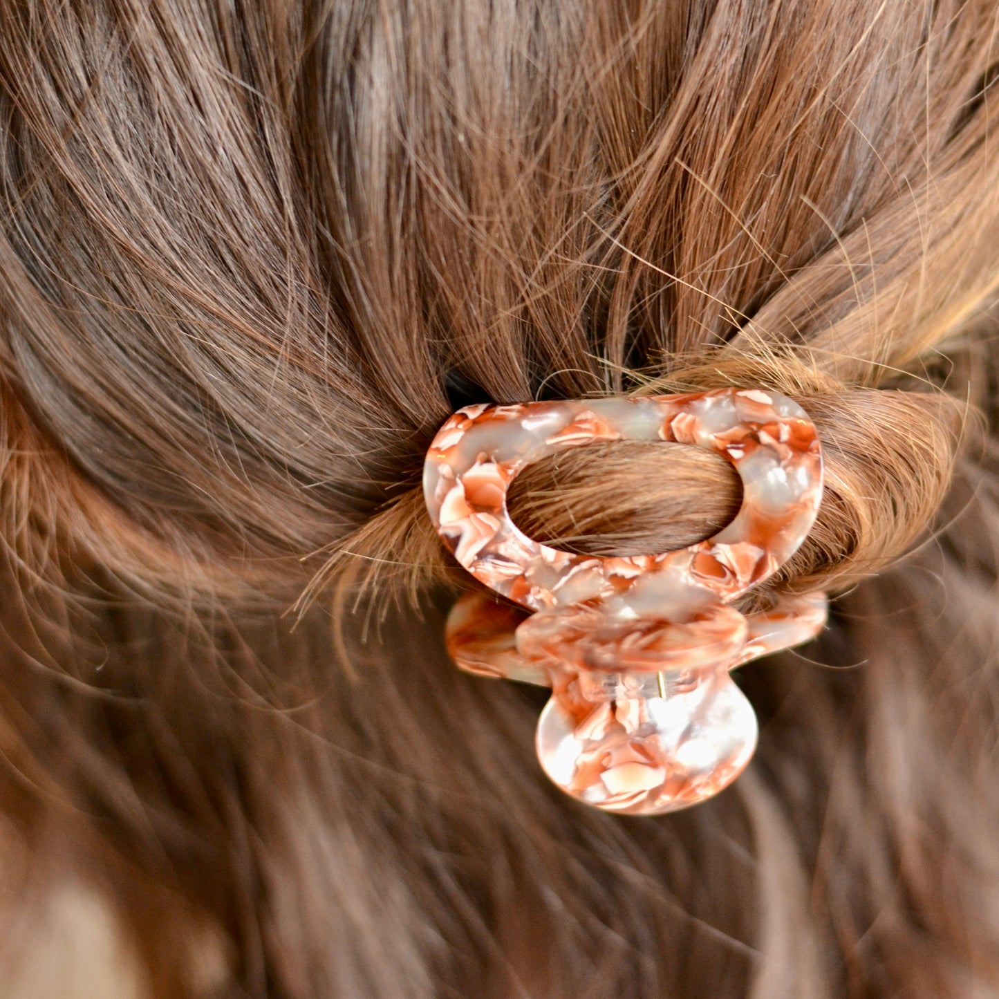 Oval Dainty Clip in Pink Marble