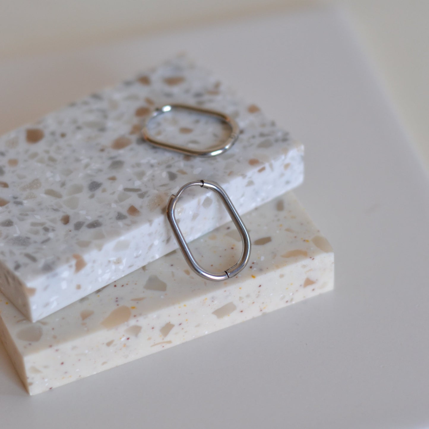 Bazou | Oval Clicker Silver Hoops, 21mm