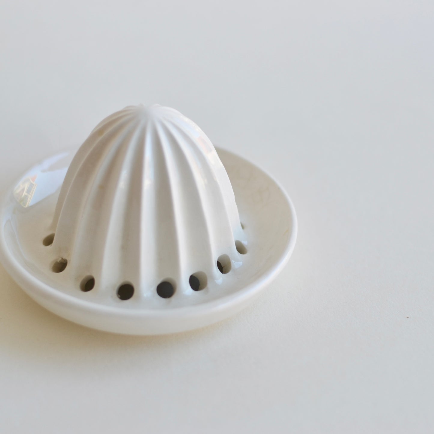 White Ceramic Citrus Juicer