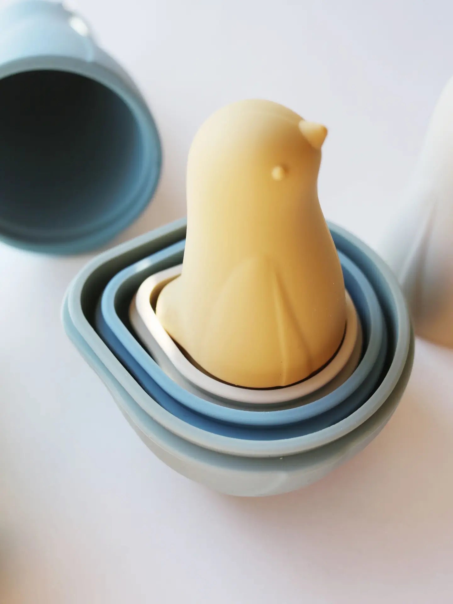 Marlowe & Co. | Silicone Blue Nesting Penguin Set