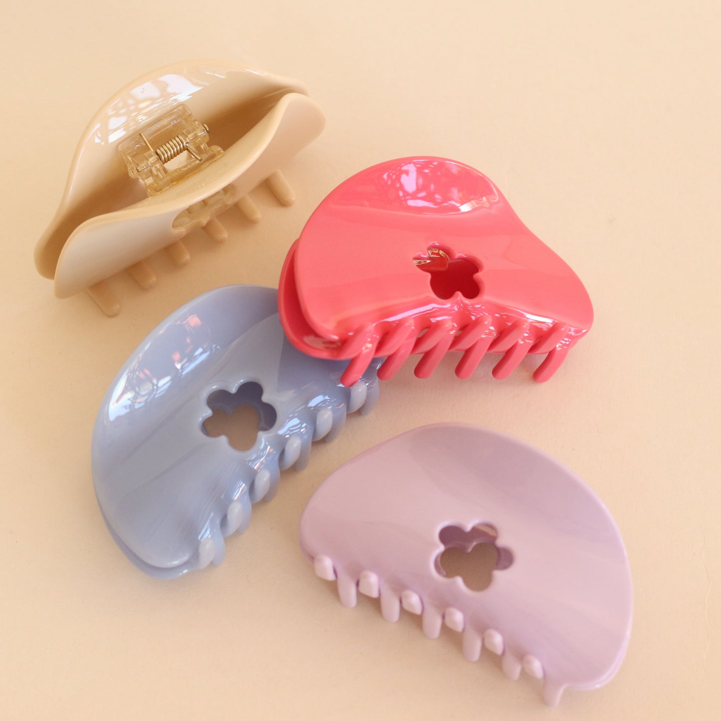 Diva | Flower Cut Out Clip, Choose Your Color