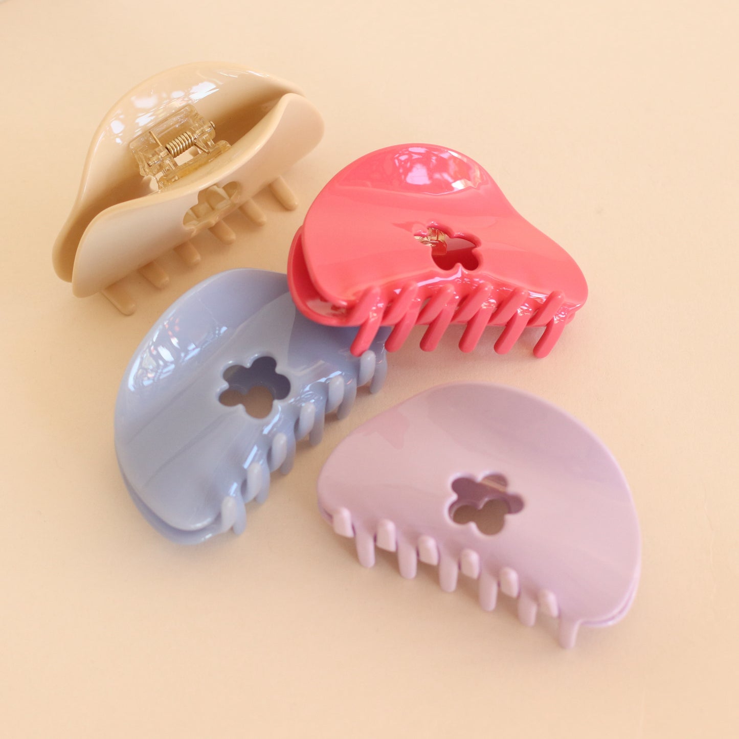 Diva | Flower Cut Out Clip, Choose Your Color