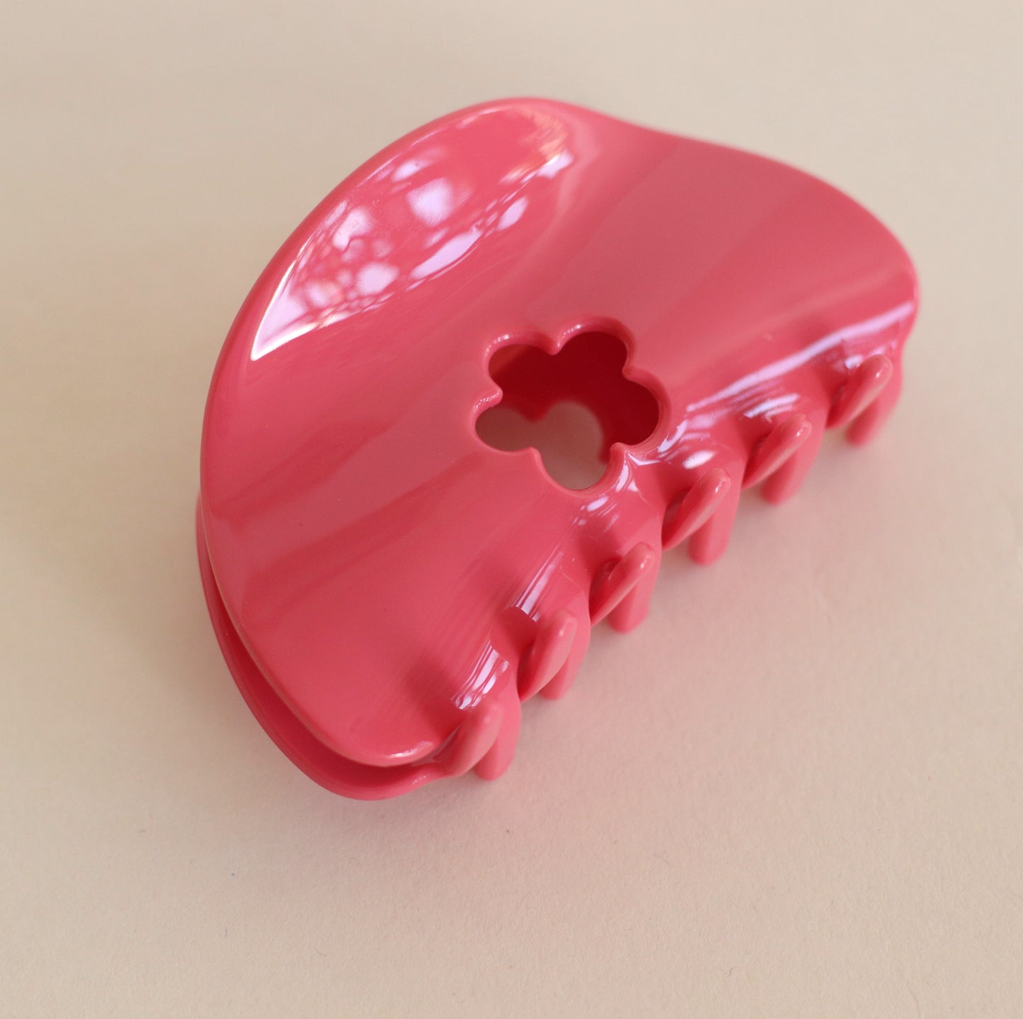 Diva | Flower Cut Out Clip, Choose Your Color