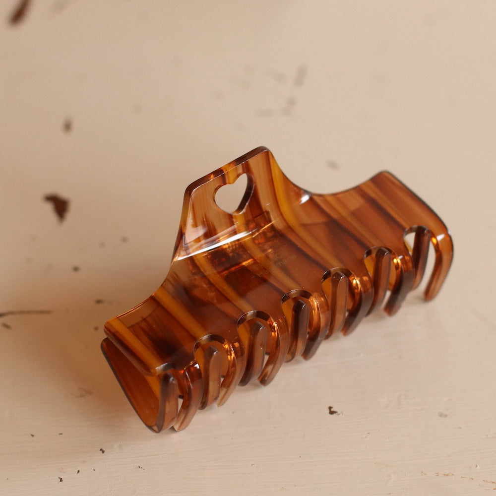 Dune Clips | Acetate Heart Top Clip, Brown Stripe