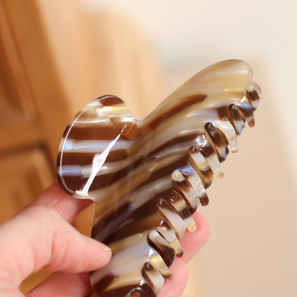 Dune Clips | Acetate Disco Striped Banan Clip