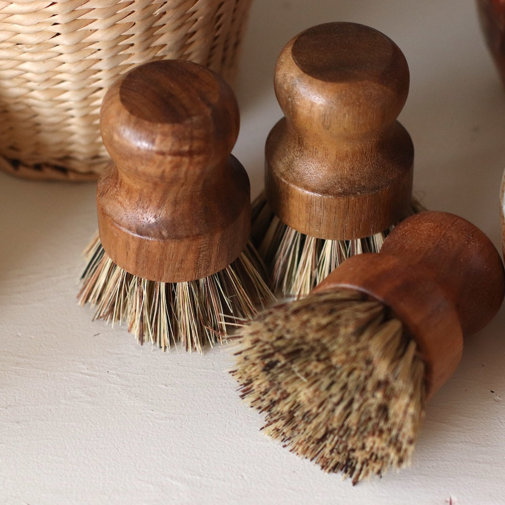 Fodory | Wood Pot Scrubbing Brush, Dark Wood
