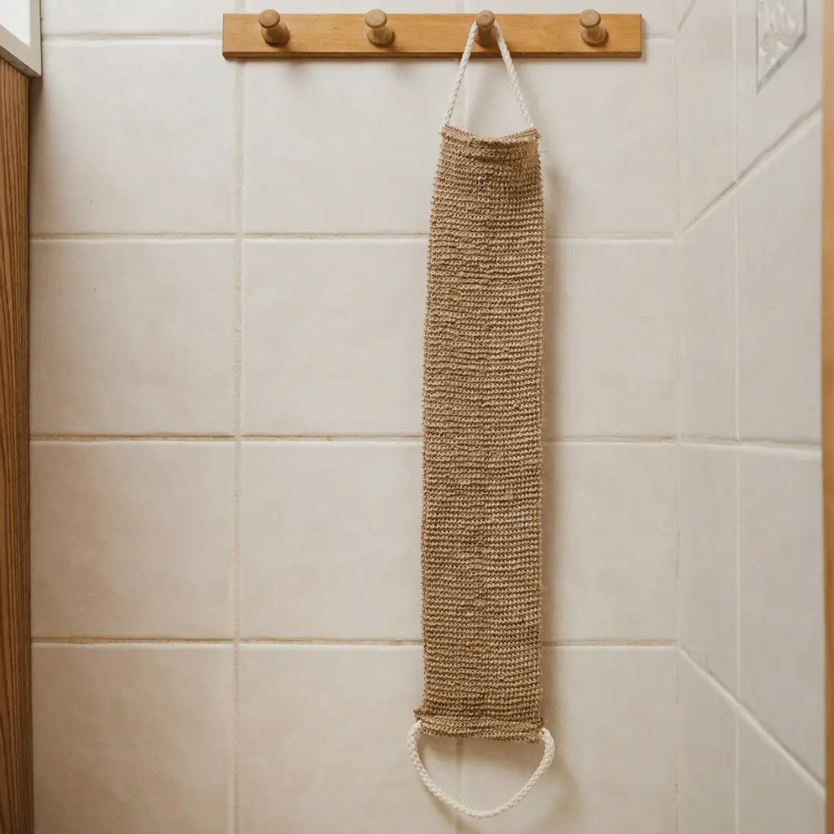 Bamboo Switch | Sisal Back Scrubbing Strap