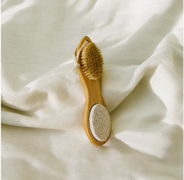 Bamboo Switch | Exfoliating Foot Brush