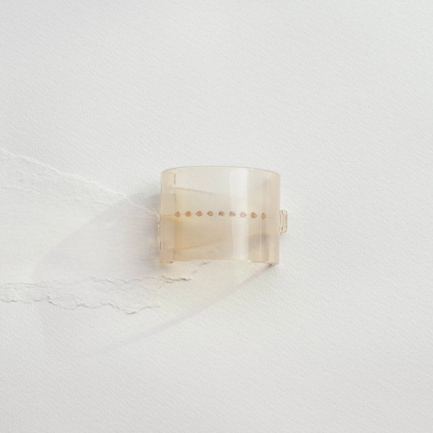 Tiepology | Glossy Pony Tail Hair Clip, Translucent