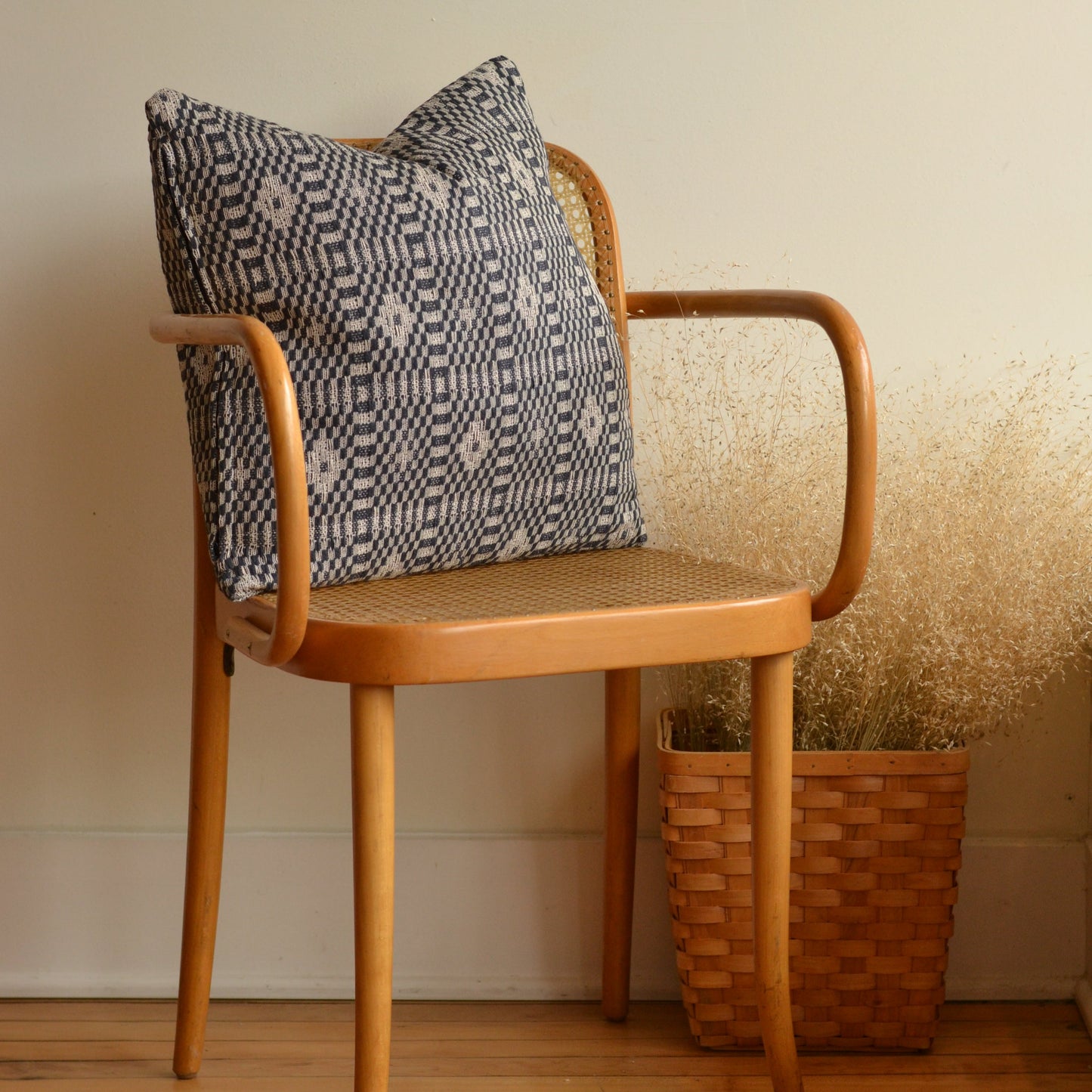 Kathy | Navy Diamond Patterned Pillow