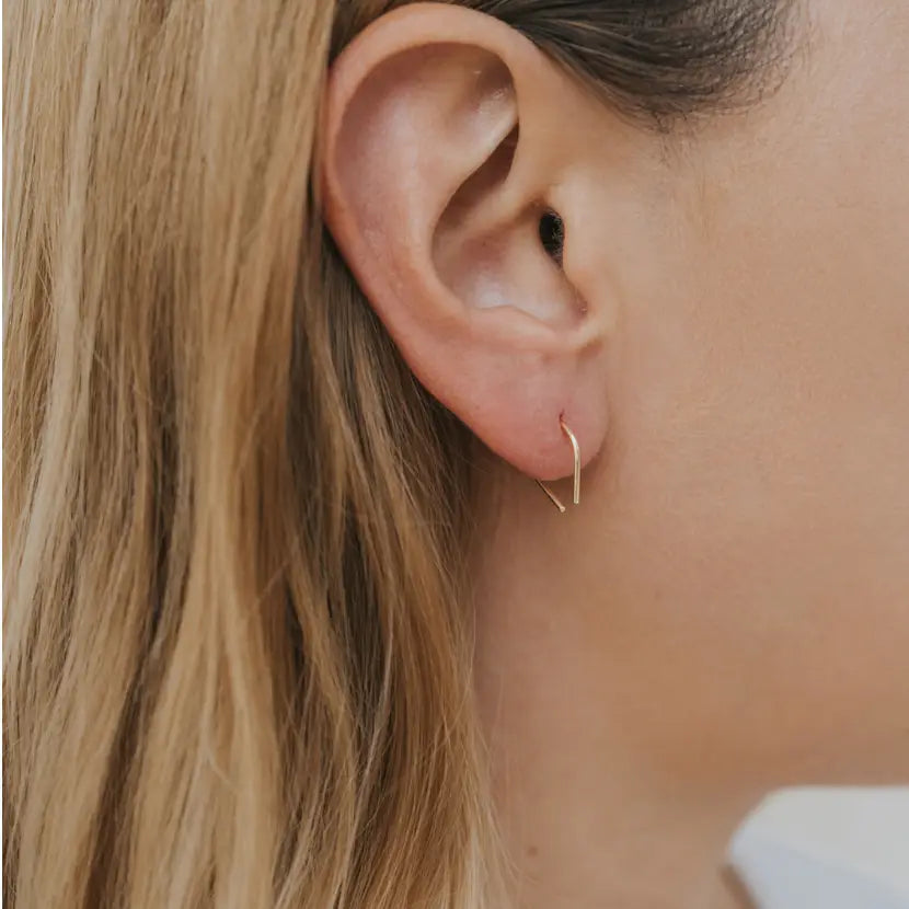 Jax Kelly | Minimalist Horseshoe Gold Earrings