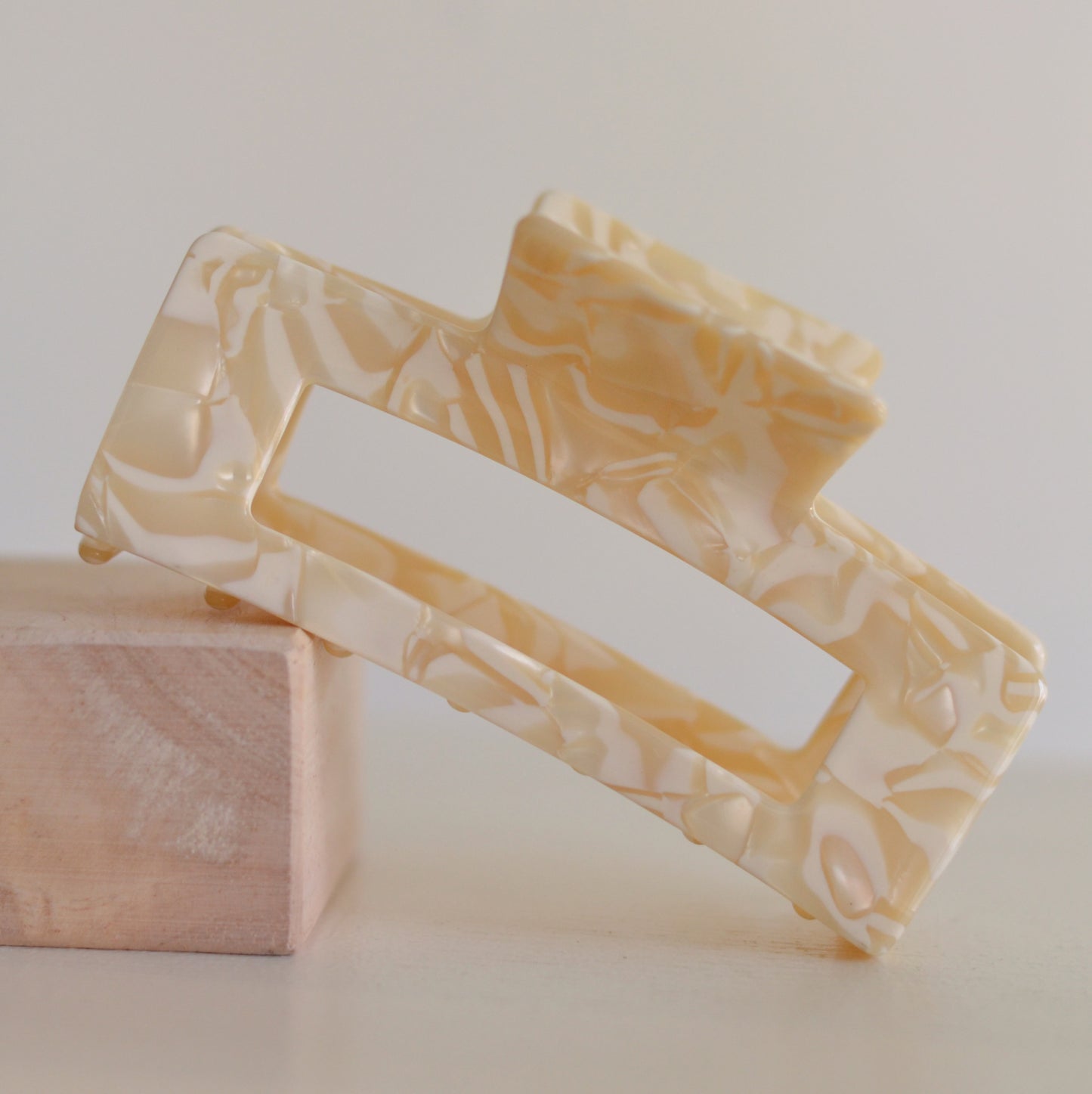 Love Lina | Betty JUMBO Hair Clip, Coconut