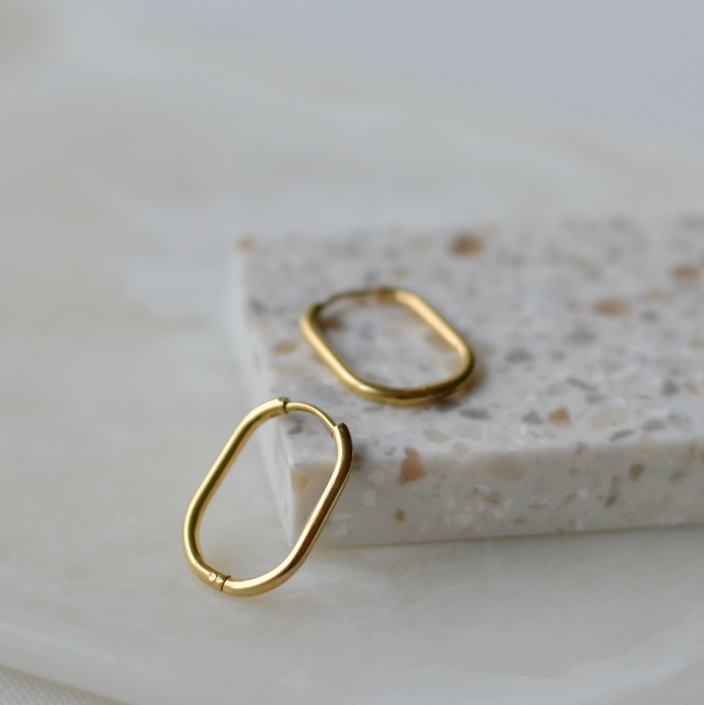 Bazou | Oval Clicker hoops, 21mm