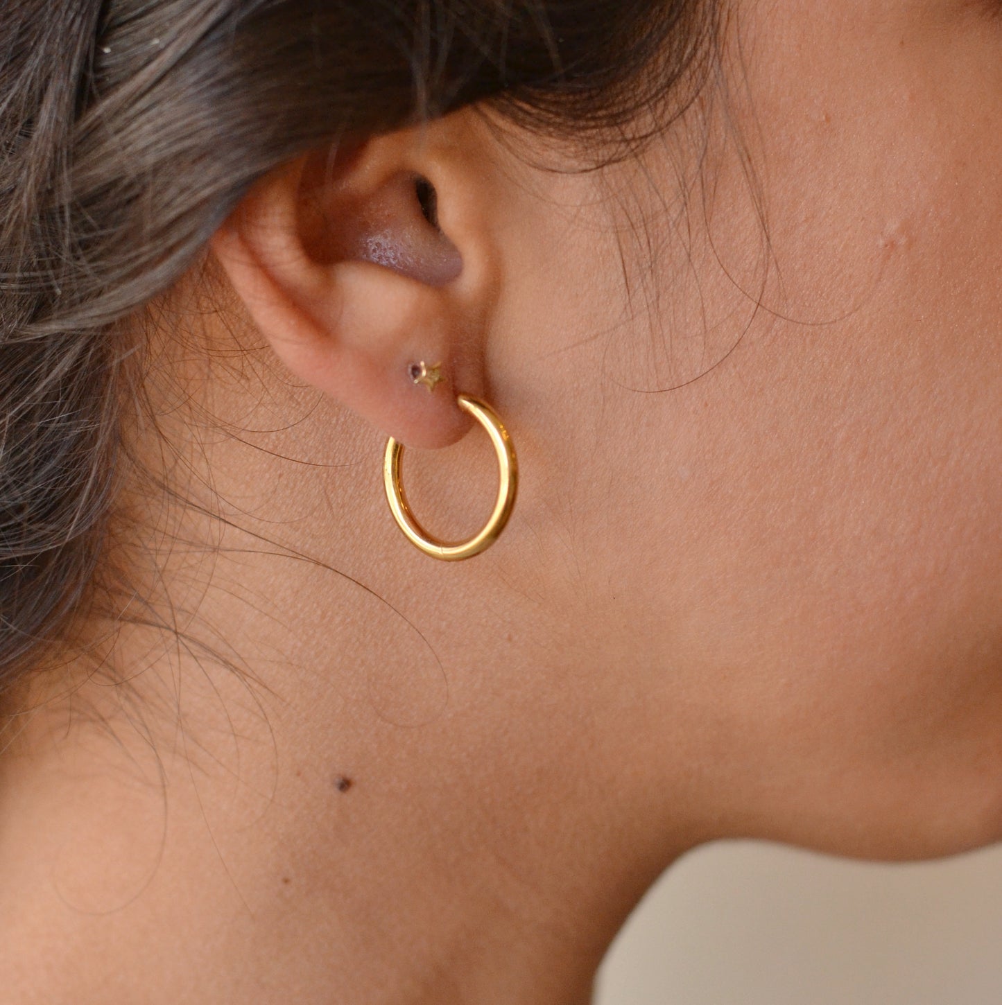 Bazou | Basic skinny gold Clicker hoop 20mm