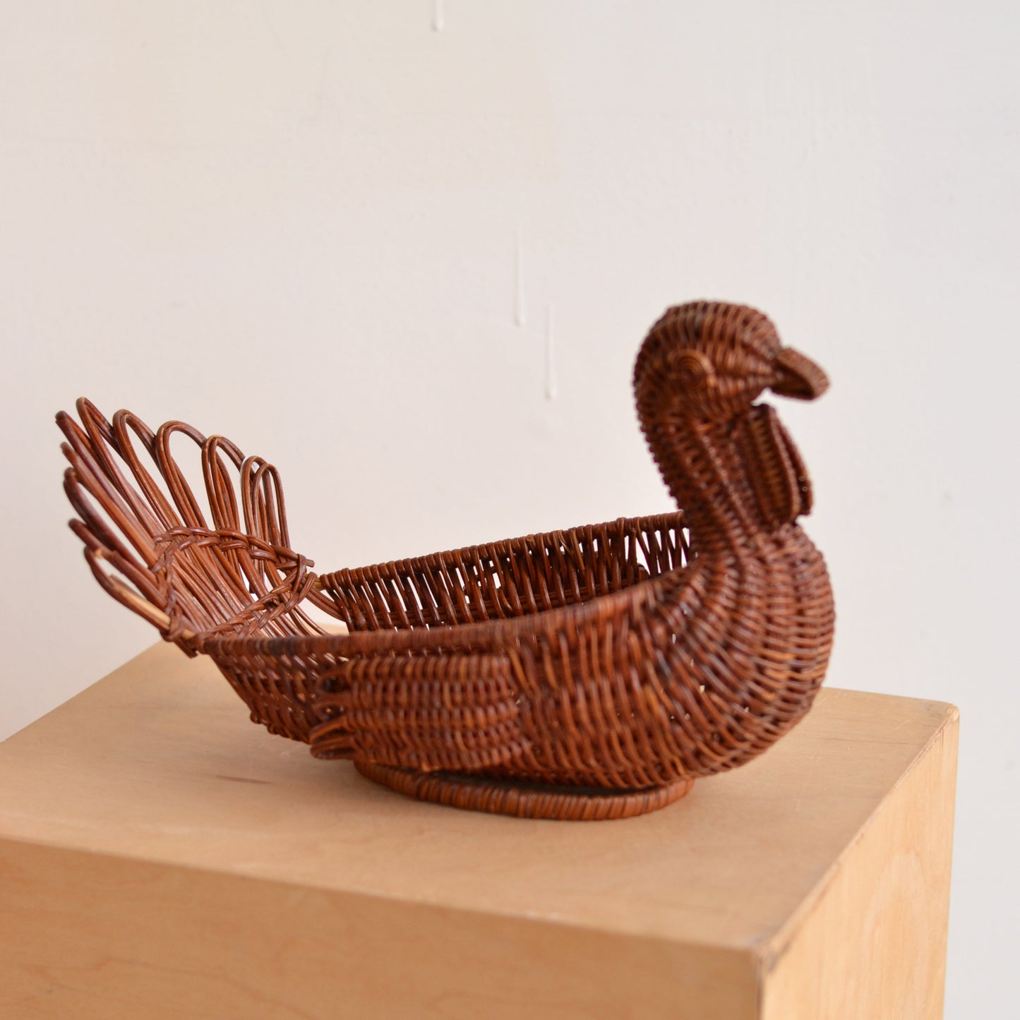 Large Rooster Basket