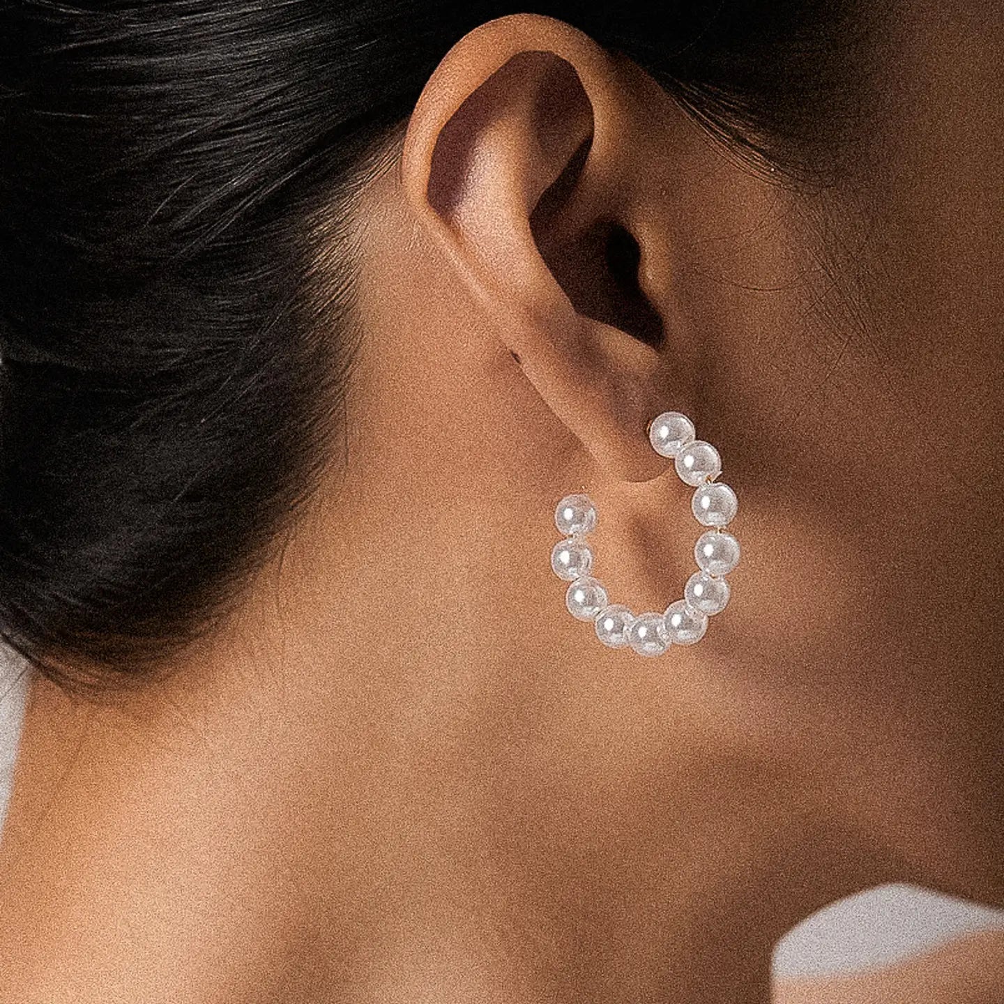 MAIQ | Pearl Hoop Earrings