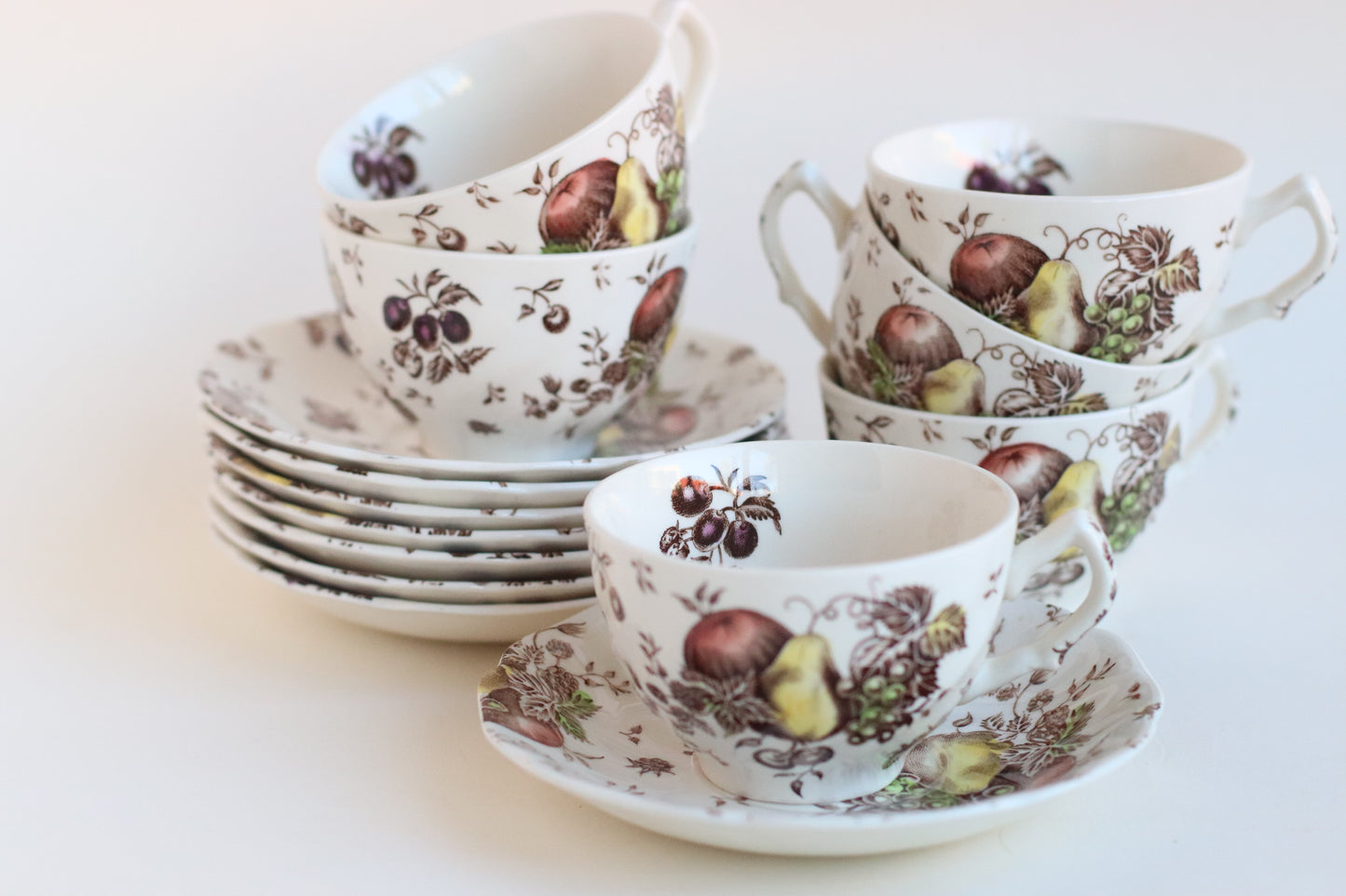 Winter Dish Set, Teacups and Saucers, Set of 16