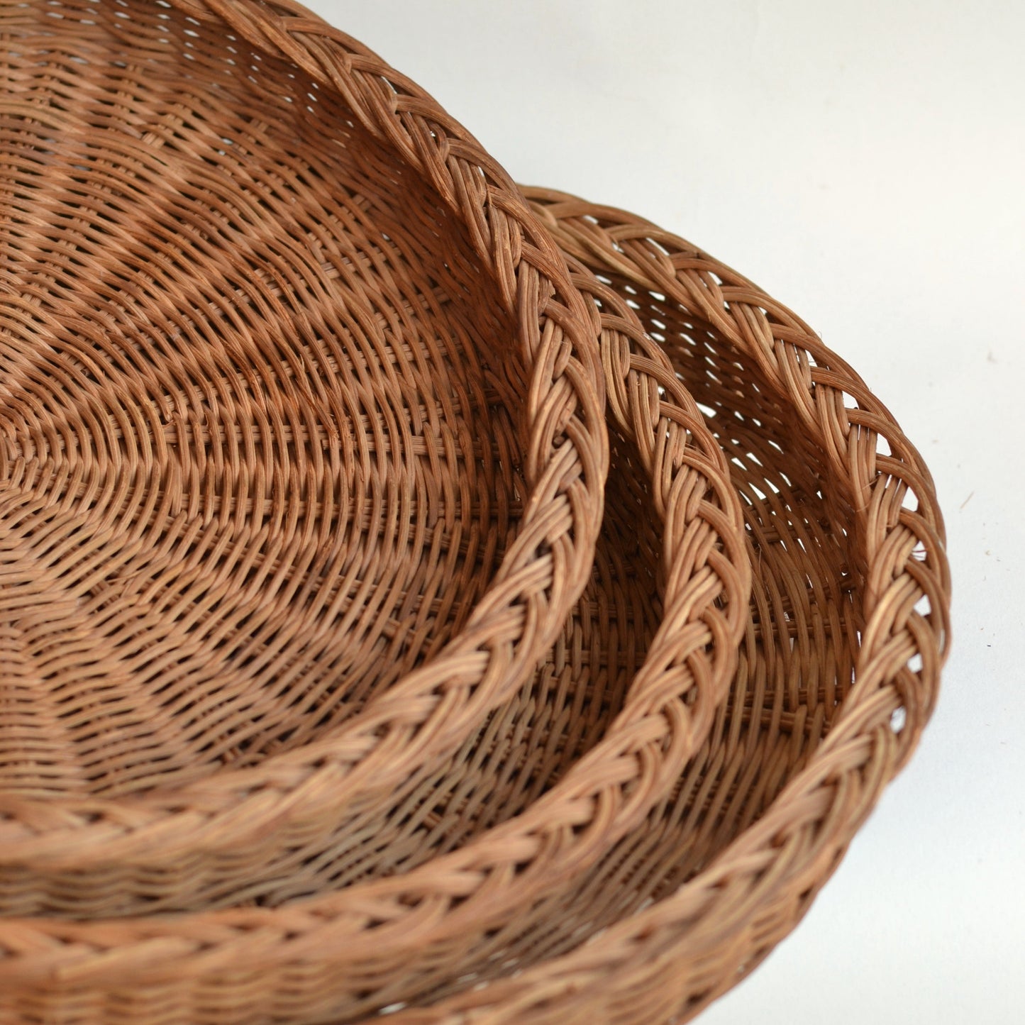 Set of 3 Nesting Round Wicker Trays