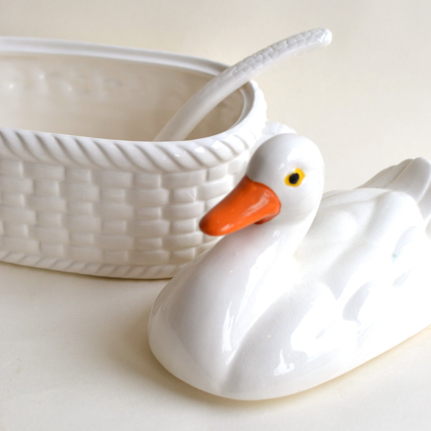 Goose Serving Turine