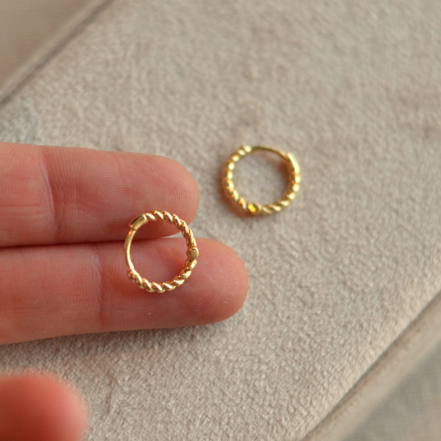 Dune Hoops | Tiny Twisted Huggies, 12mm