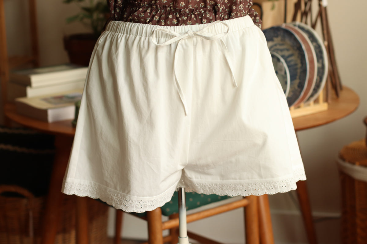 Wishlist | Lace Trim Drawstring Shorts
