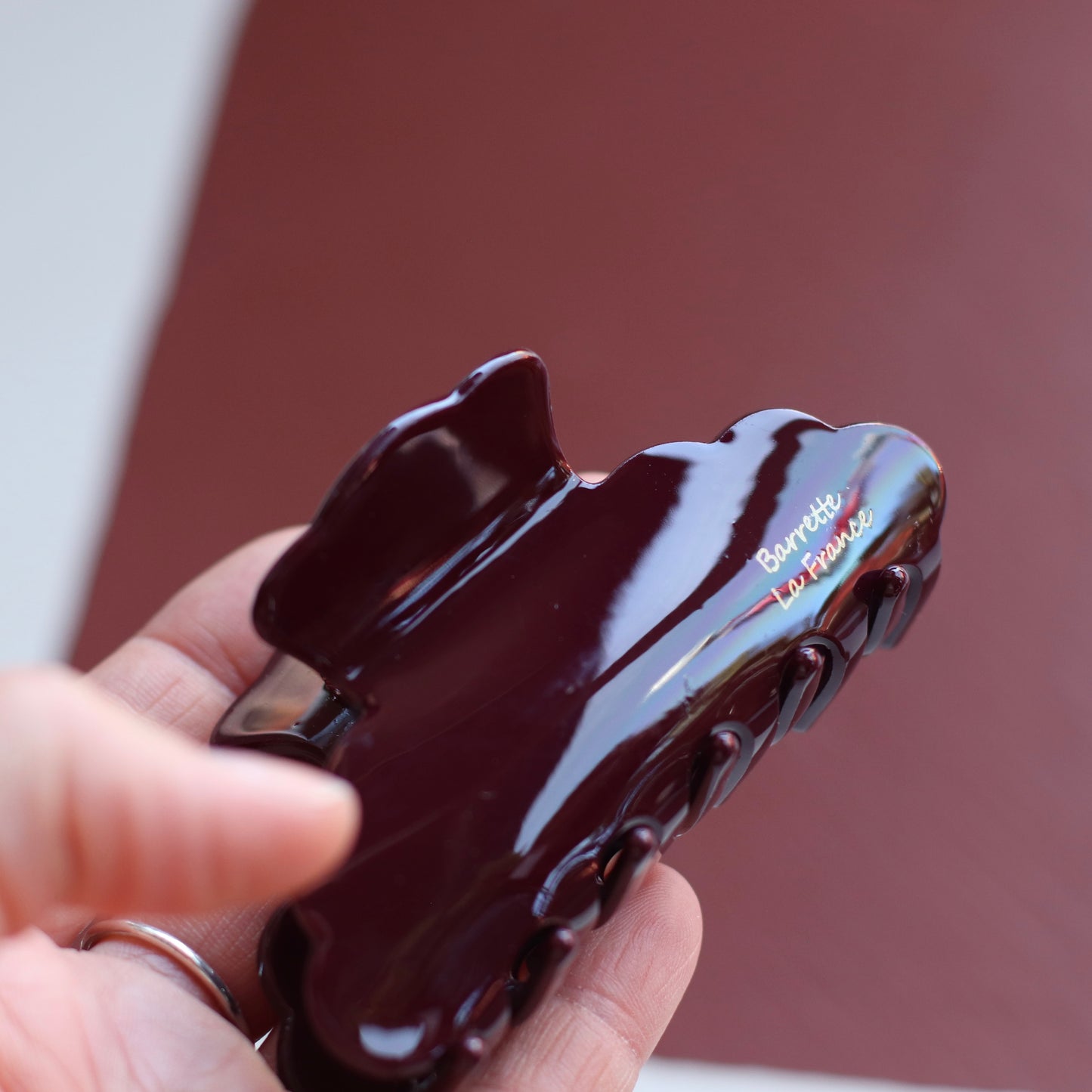 Dune Clips | Scallop Edged Clip, Chocolate