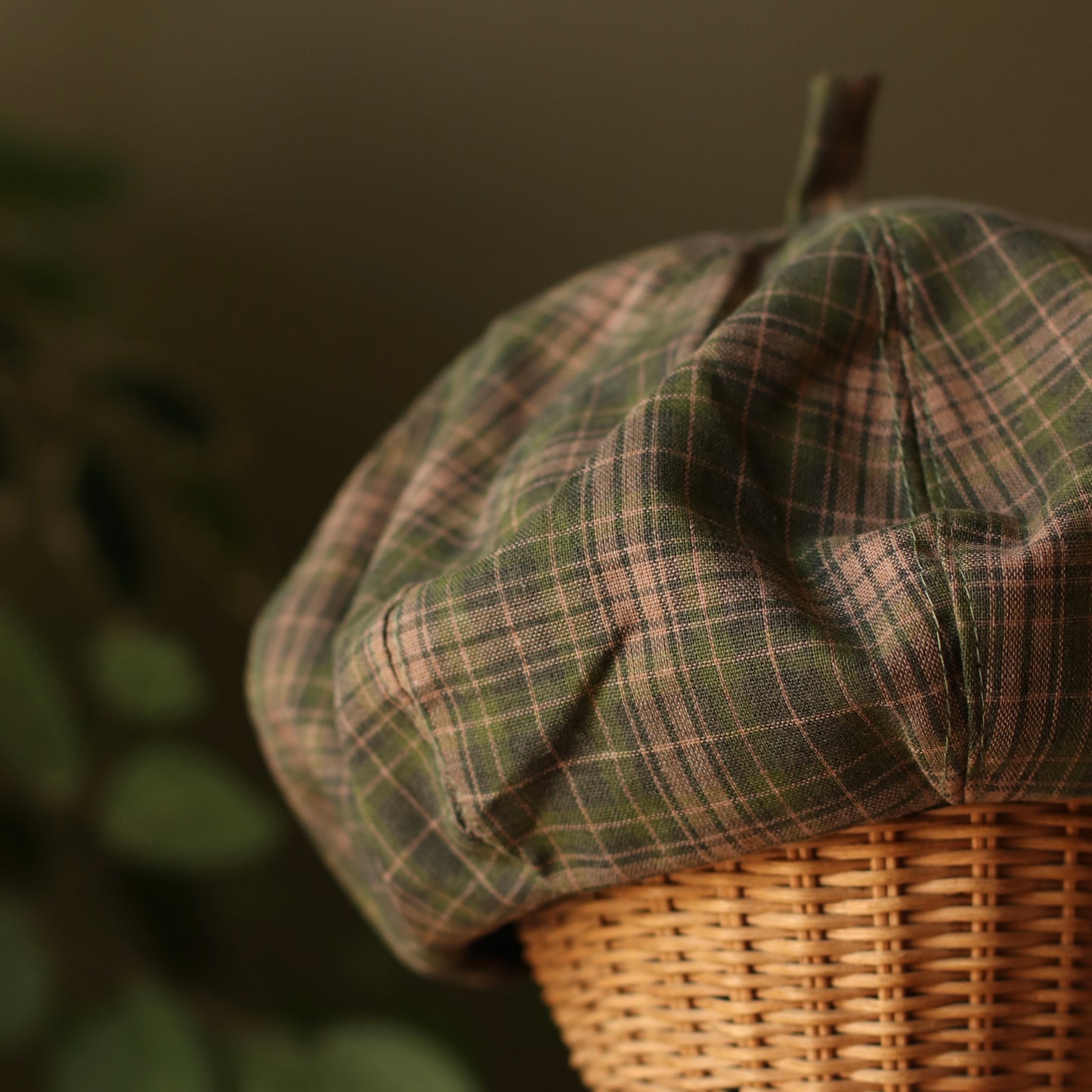 Dune Accessories | British Style Plaid Beret, Green