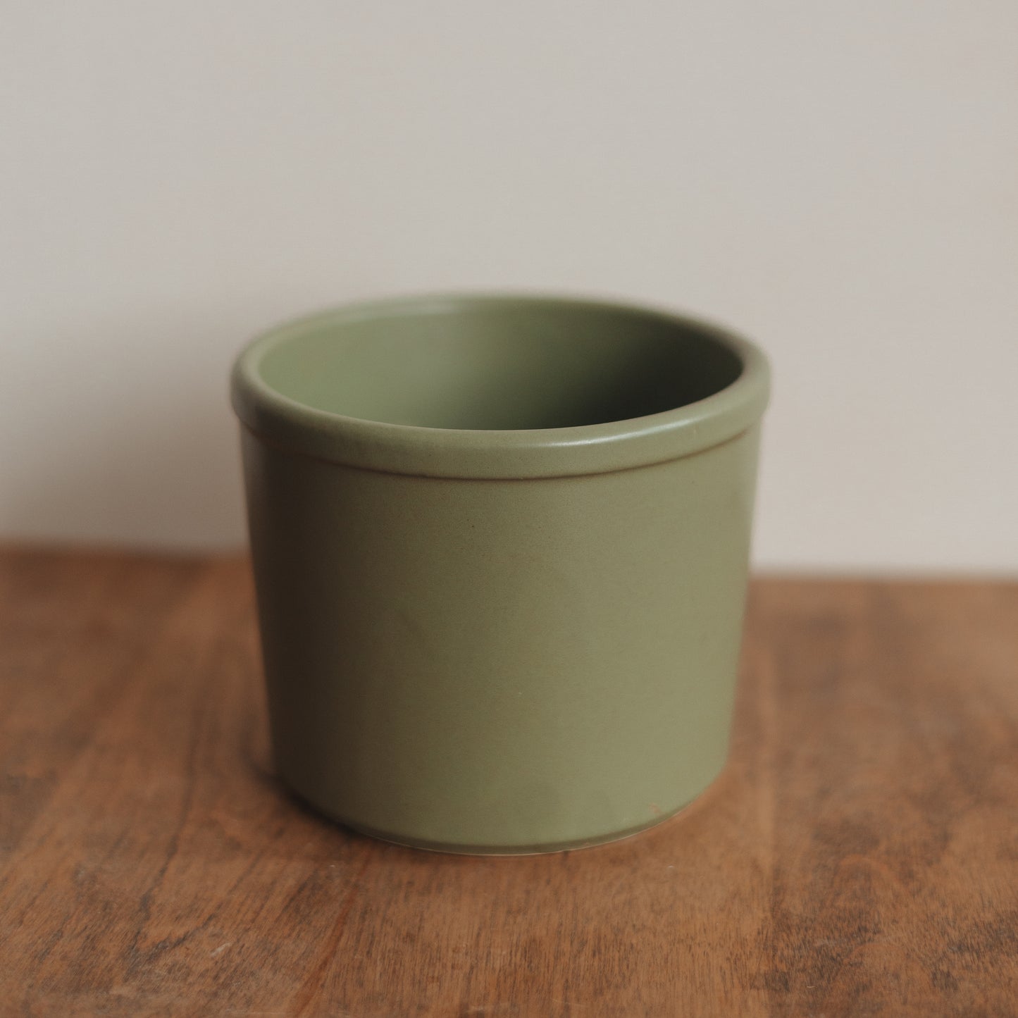 Matte Green Floraline Crock