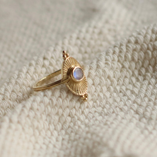 Baizaar | Brass Royal Moonstone Sunray Ring