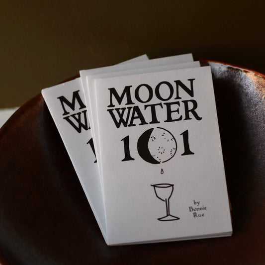 WitchRich | Pocket Guide, Moon Water 101
