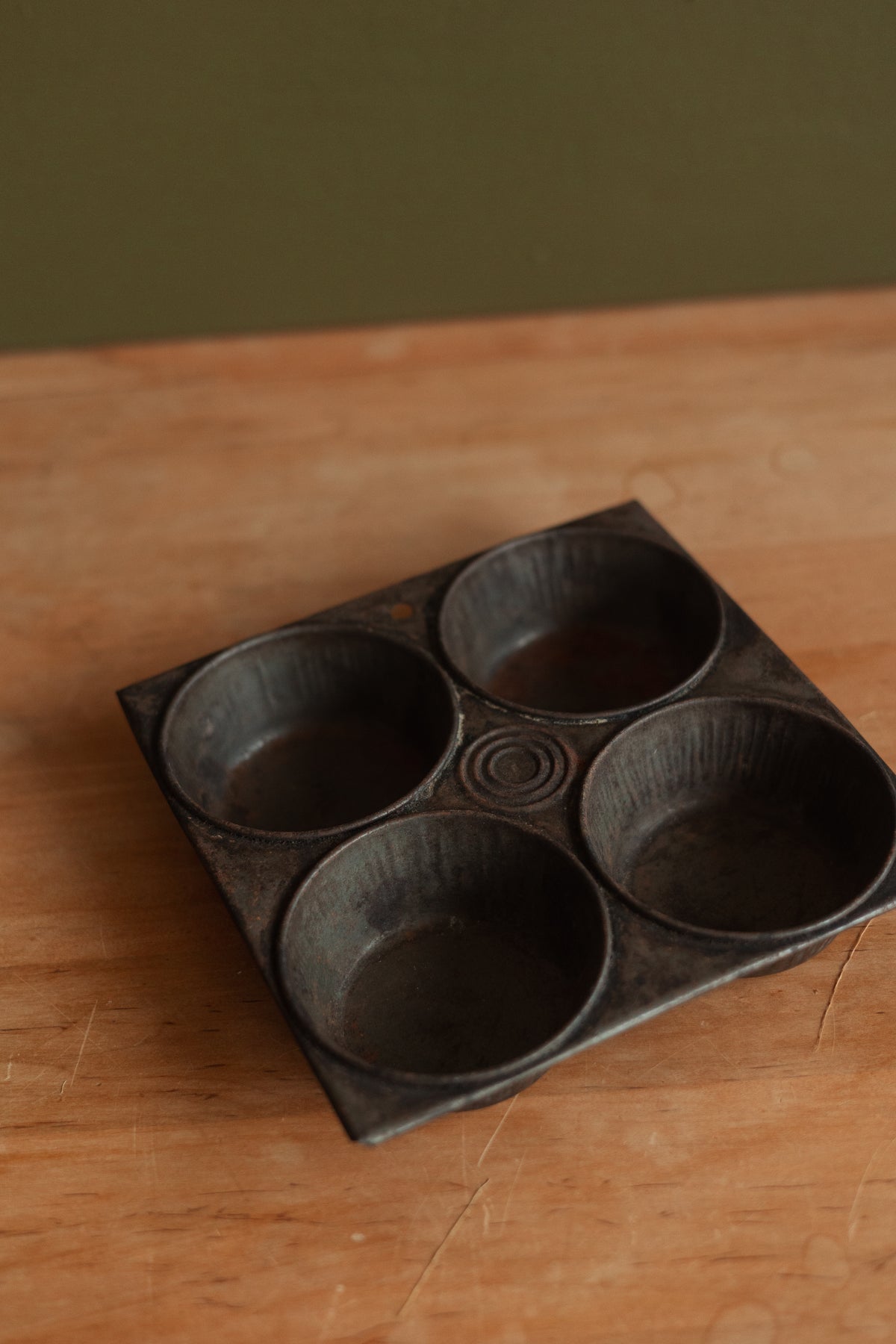 Antique Metal Muffin Tin