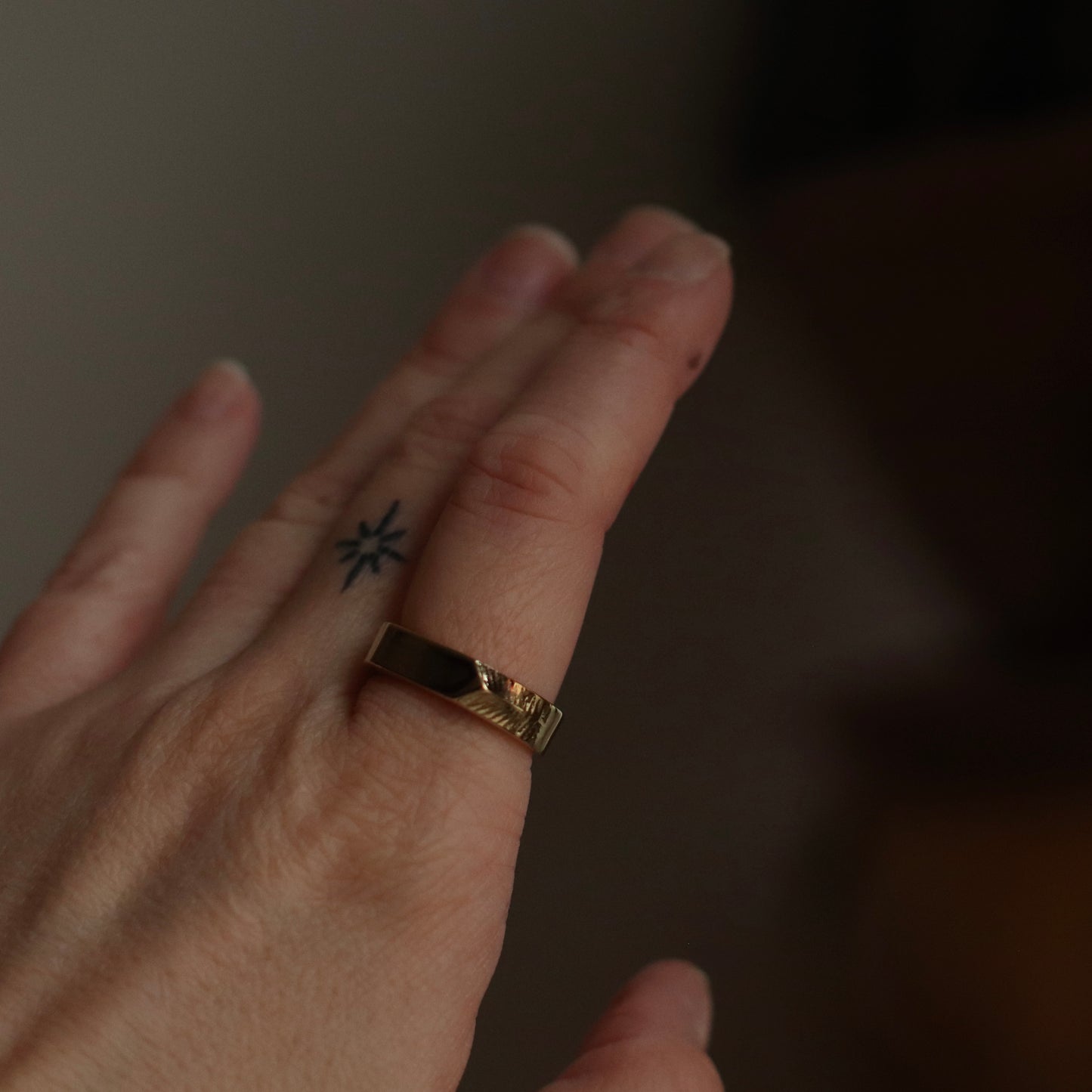 Baizaar | Brass Etched Arrow Band