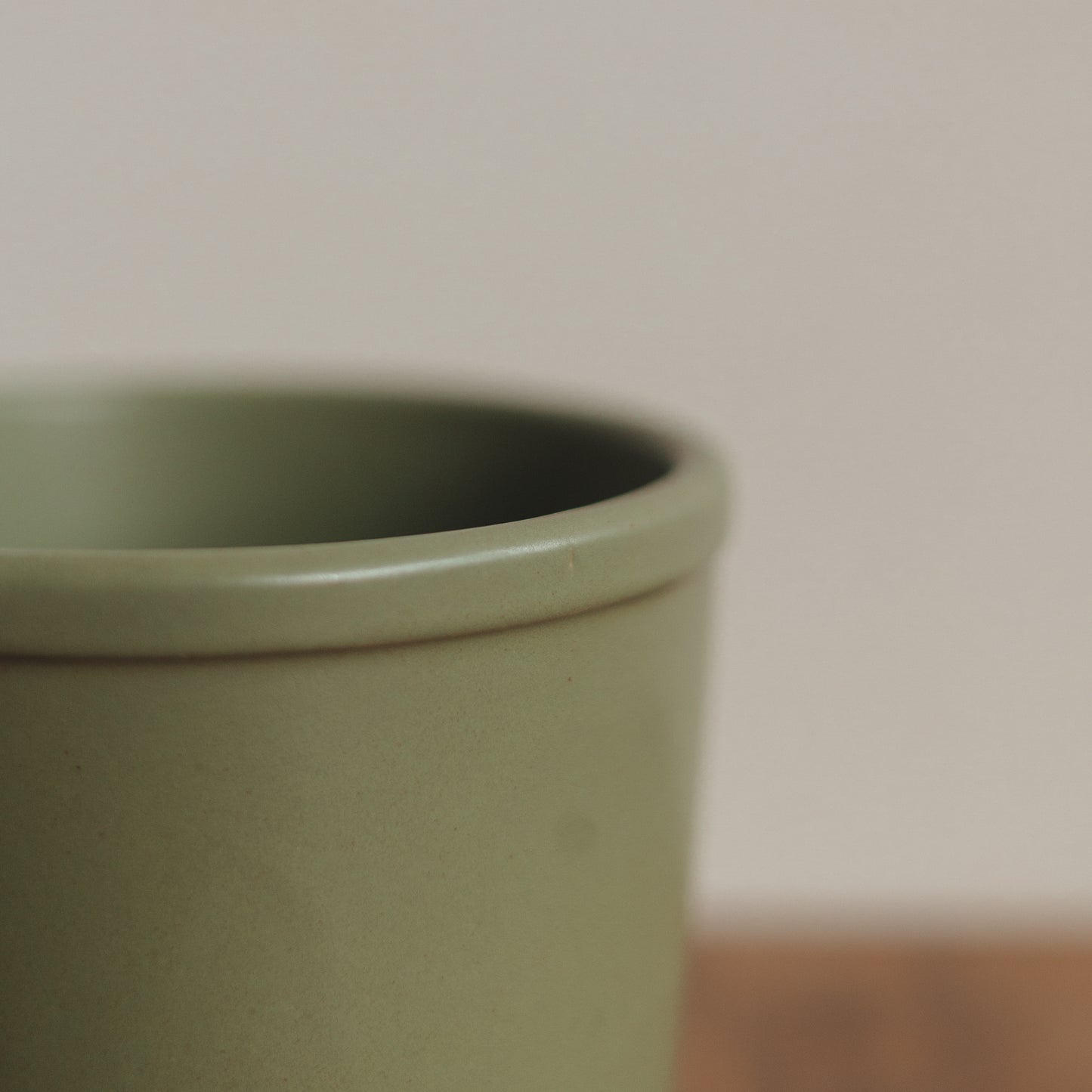 Matte Green Floraline Crock