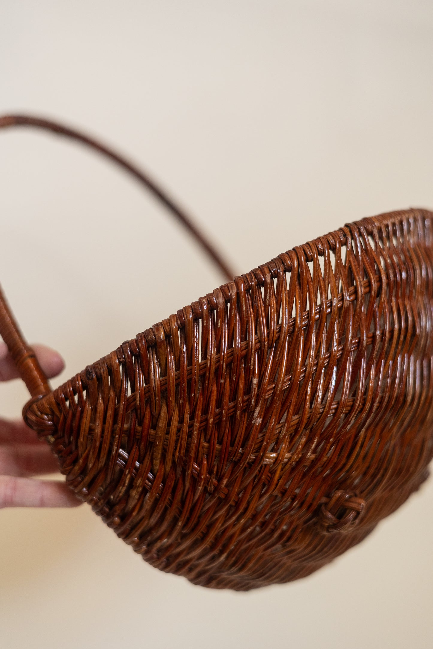 Dark Weave Hanging Wall Basket