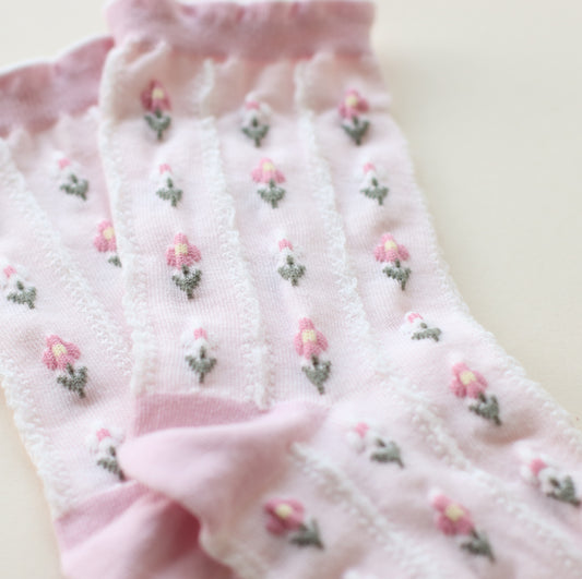 Tiepology | Romantic Floral Casual Socks, Pale Pink