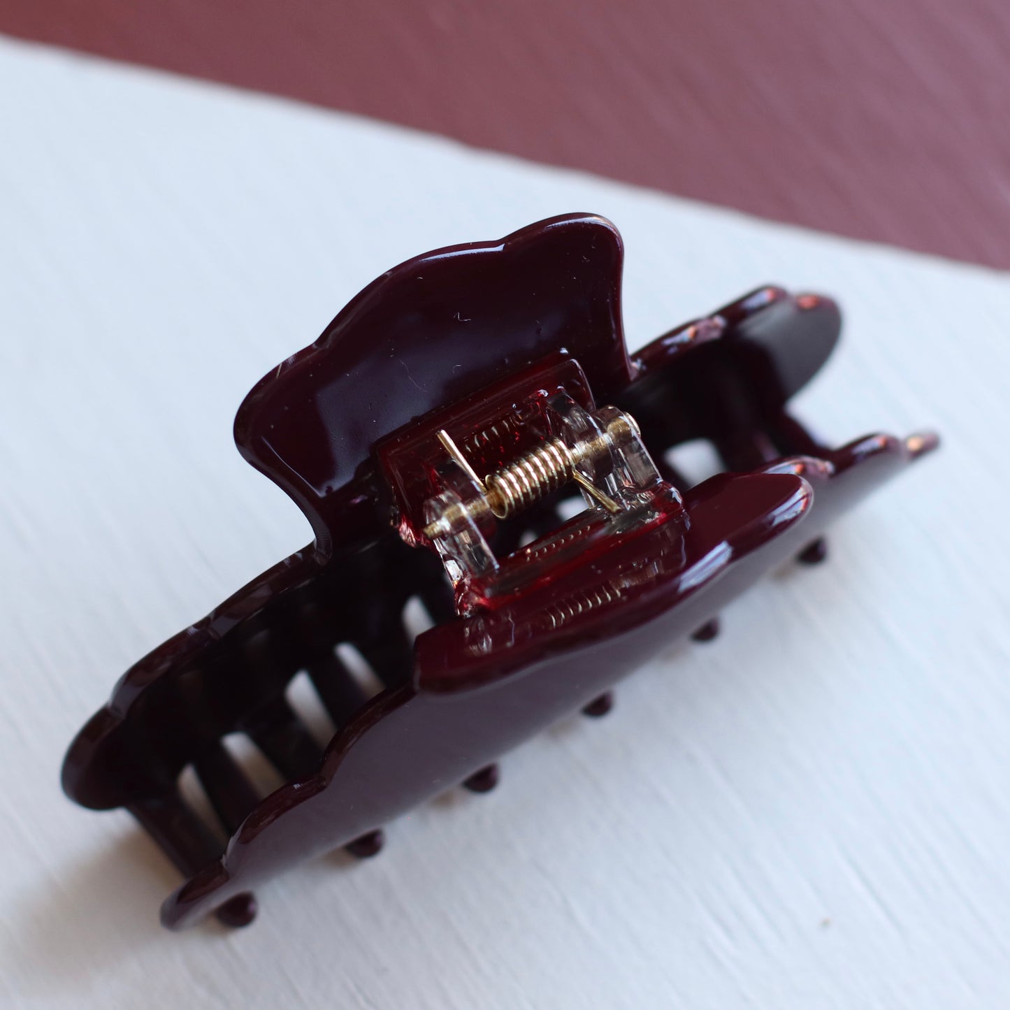 Dune Clips | Scallop Edged Clip, Chocolate