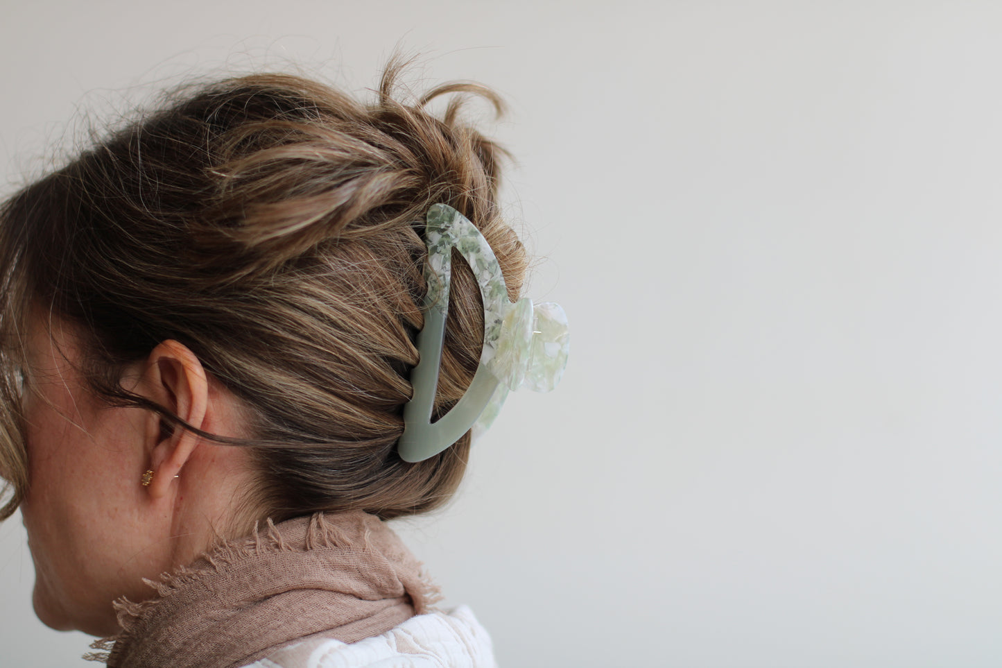 Anarchy |  Cut Out Arch Hair Clip in Seafoam Green