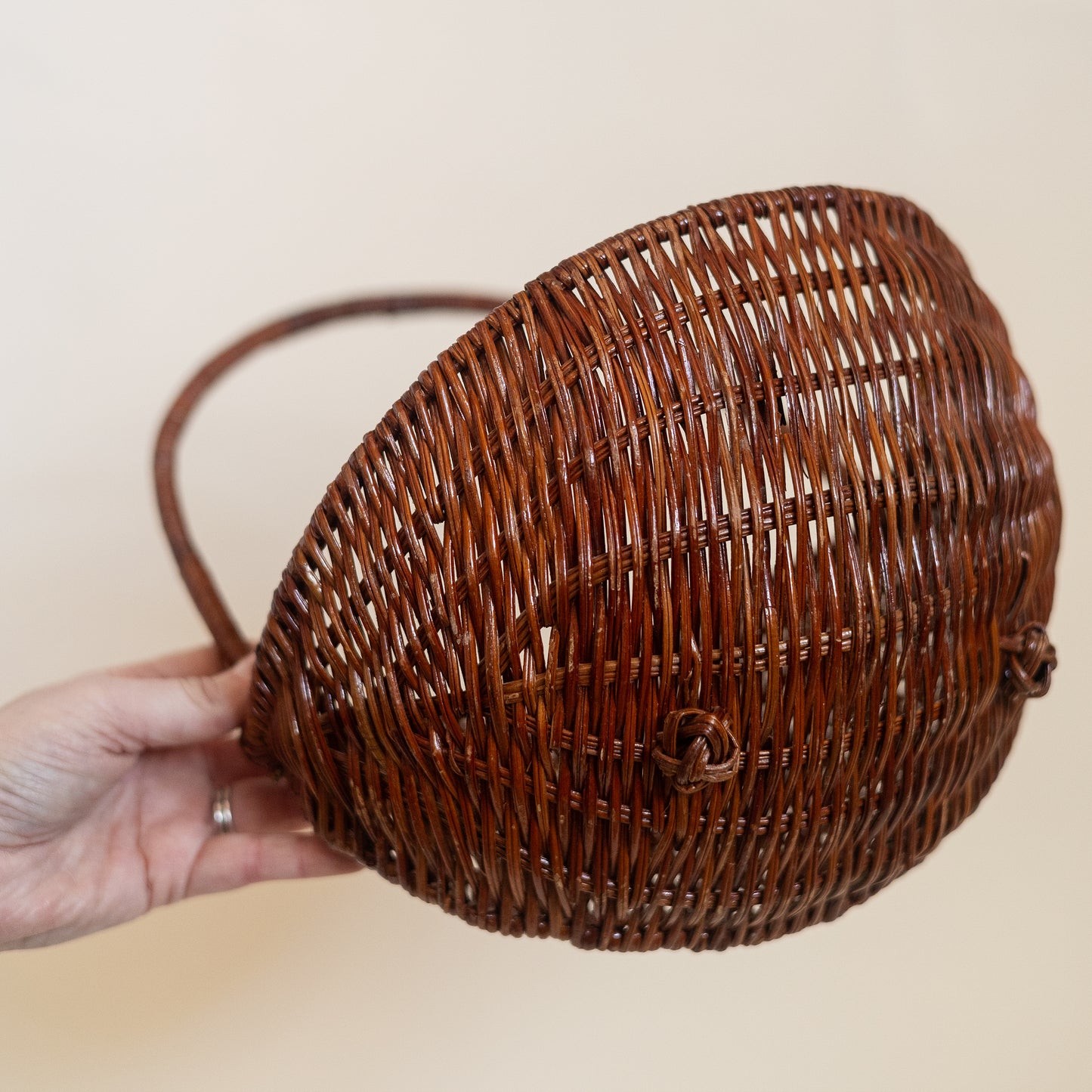 Dark Weave Hanging Wall Basket