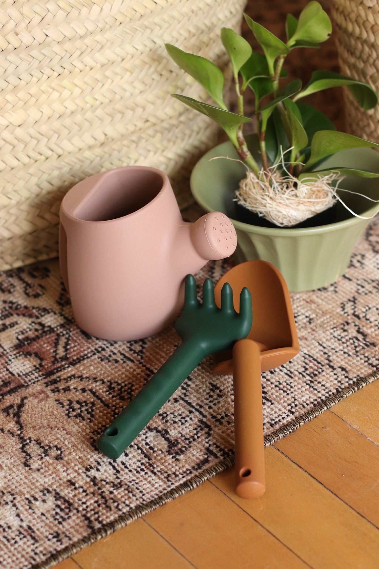 Marlowe & Co. | Silicone Garden Set, choose your color