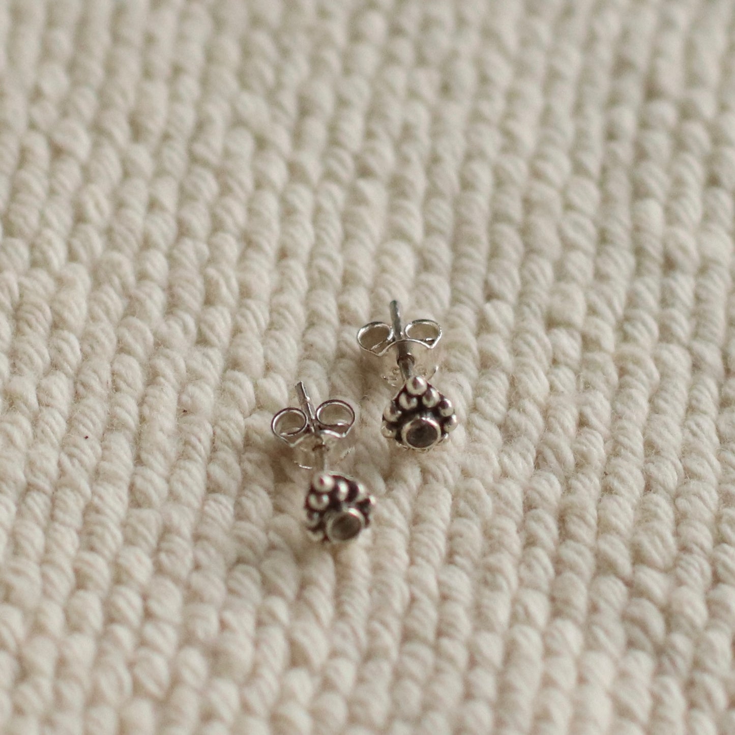 Baizaar | Sterling Silver Spotted Crystal Studs