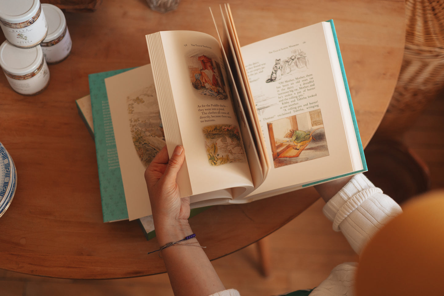 Beatrix Pottery, The Complete Tales Book