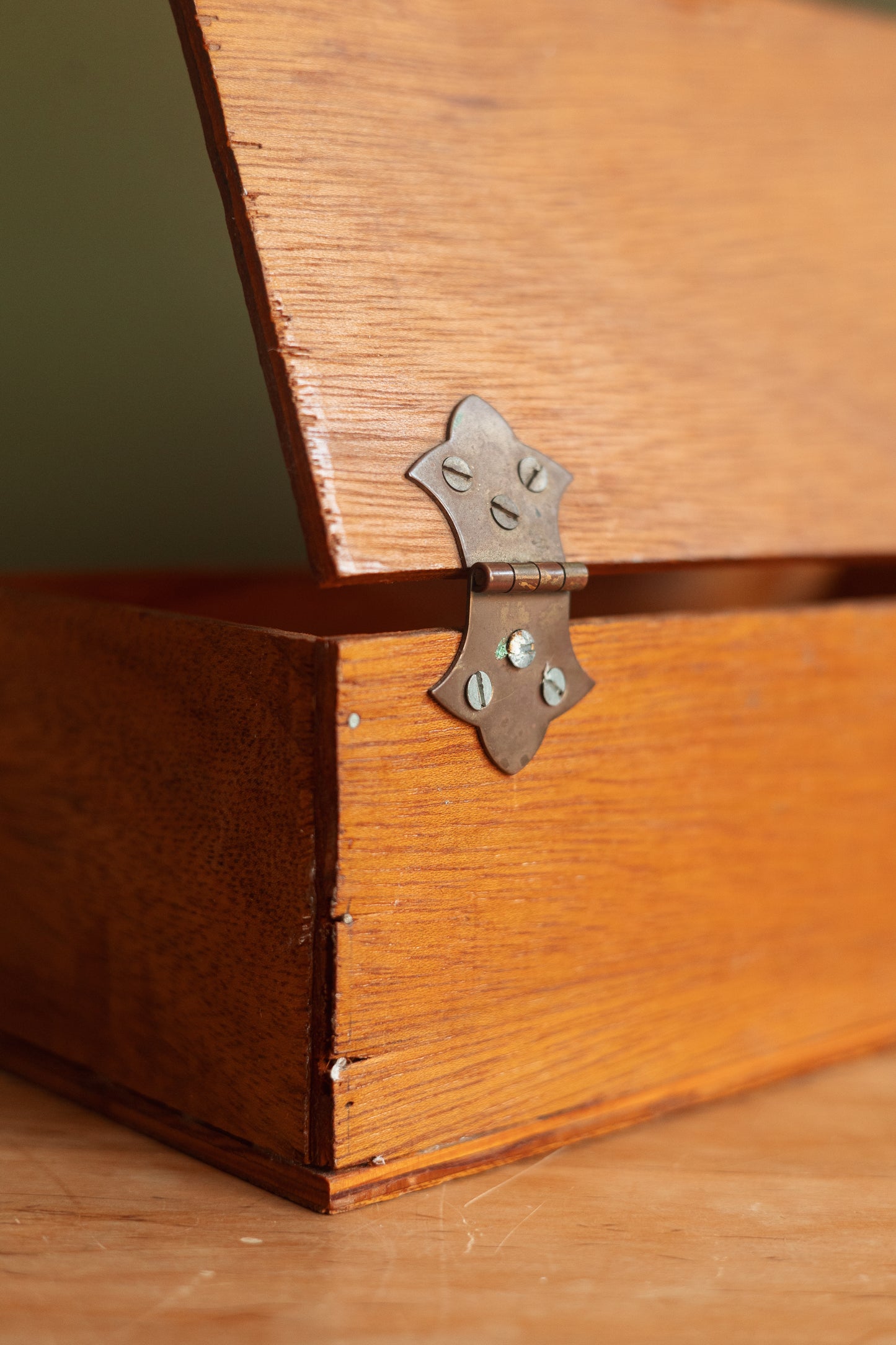 Wood Hinge Lidded Box