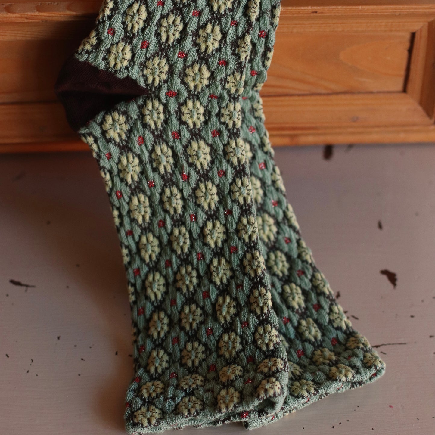 Dune Socks | Green Cluster Bloom Patterned Socks